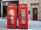 Cabine telefoniche rosse