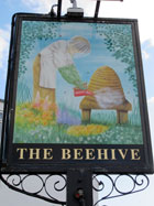La bella insegna del pub The Beehive