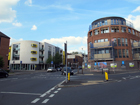 Incrocio tra Coombe Road e London Road