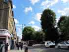 Stamford Hill (a sinistra dalla stazione)