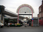 L'ingresso di Shepherd's Bush Market dal lato di Goldhawk Road