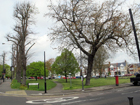 Piazzetta delimitata da Warwick Road