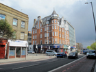 Holloway Road all'angolo con Elthorne Road