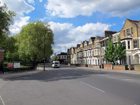 Il tratto di Lower Road che lambisce Southwark Park