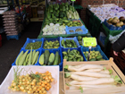 Frutta e verdura in vendita in uno dei negozi di Chapam Street