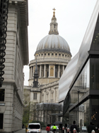 La Cupola della Cattedrale di San Paolo che spicca tra gli edifici